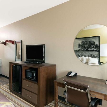 Super 8 By Wyndham Colorado City Eksteriør billede