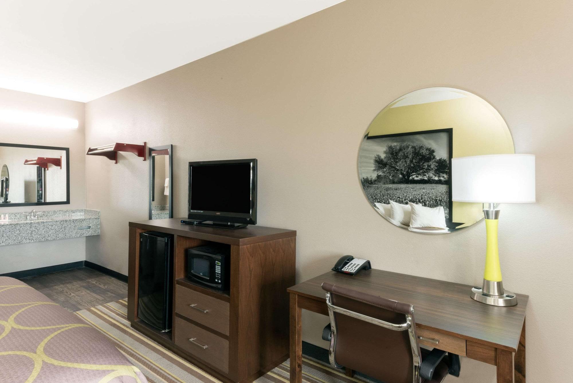 Super 8 By Wyndham Colorado City Eksteriør billede